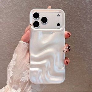 Elegant Pearly White Case for Iphone 17 Pro Max